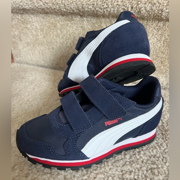NWOT PUMA ST RUNNER Toddler shoes - Picture 2 of 8